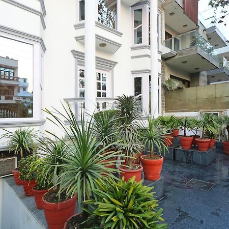 Hotel Windsor Castle Cyber City Gurgaon Dış mekan fotoğraf